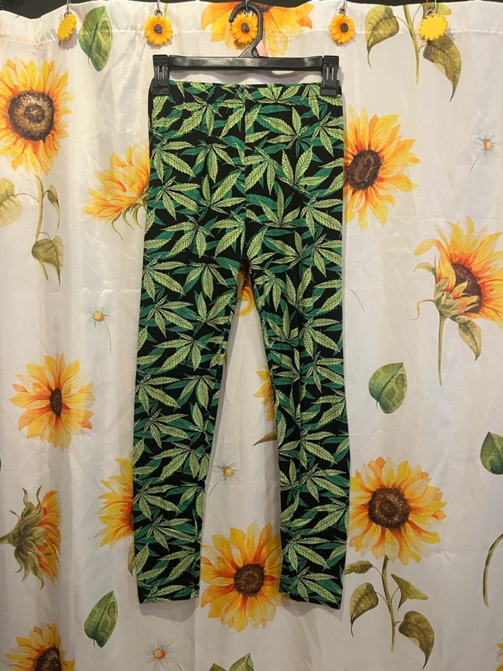 Black Leggings with Green Leaf Print